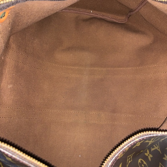 Authentic Louis Vuitton Keepall 45 - Picture 3 of 8